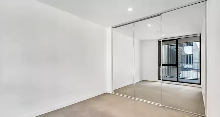 Why Homeowners Choose Us for Sliding Mirror Door Replacement in Margate, FL