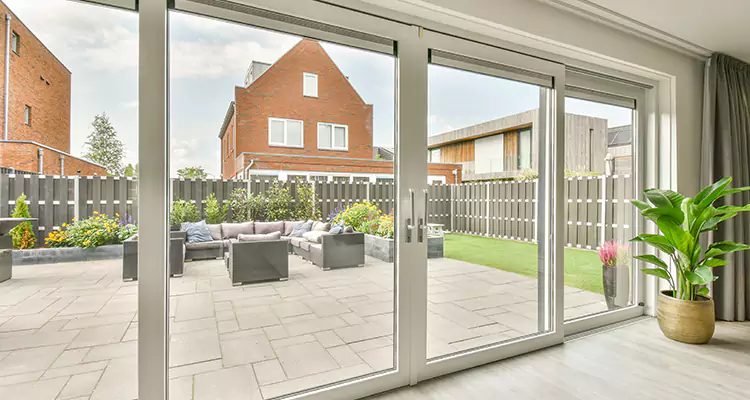 Best Sliding Screen Door Replacement Company in Margate, FL