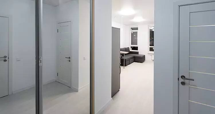 Modern Mirrored Closet Doors Repair in Margate, FL