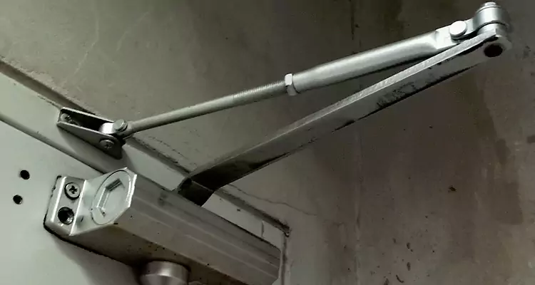 Door Closer Parallel Arm Installation in Margate, FL