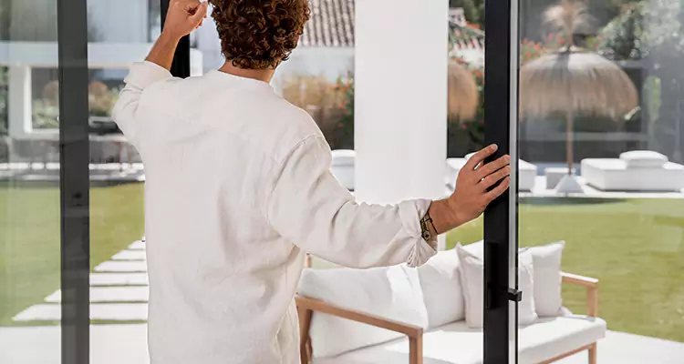 Sliding Screen Door Maintenance for Closing Issues in Margate, FL