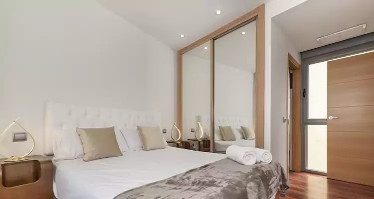 Sliding Wardrobe Door Mirror Replacement in Margate, FL